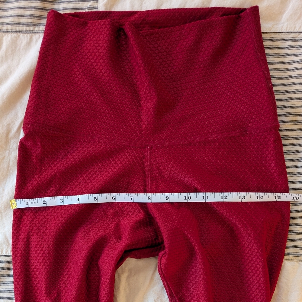Emily Hsu Designs Red Diamond Jacquard Leggings in M - Picture 5 of 8
